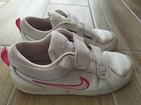 Bílé botasky na suchý zip, nike,35