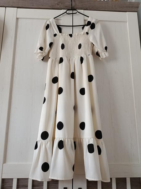 Šaty s puntíky, l