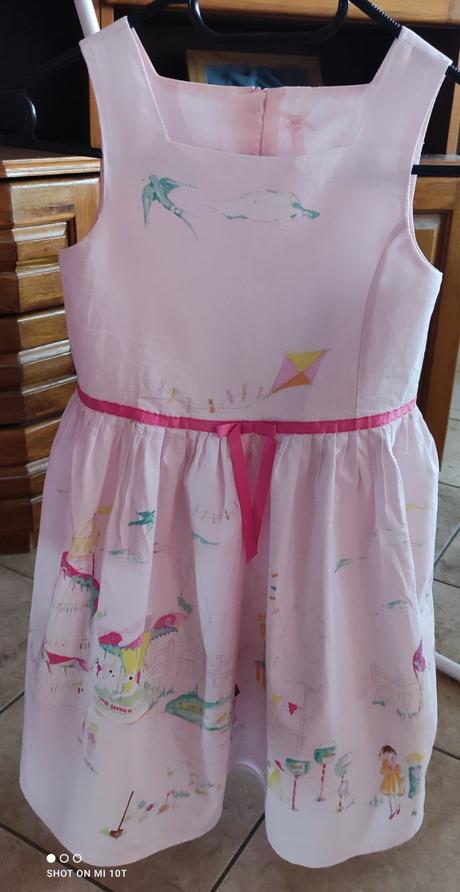 Sváteční šaty, next,122