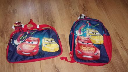 Cestovní taška a batoh, oboje nové, včetně visaček,