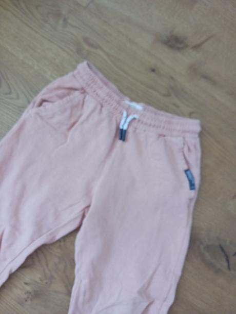 Tepláčky č.140, reserved,140