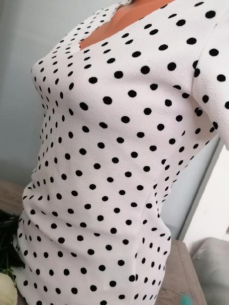 Tričko s puntíky, s