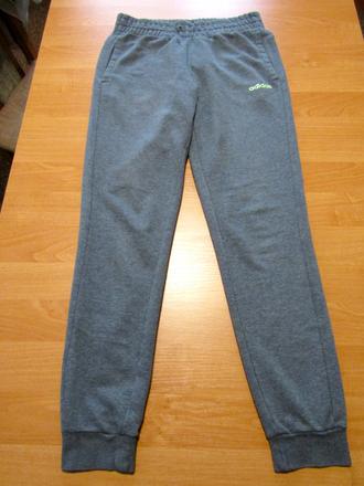 Chlapecké tepláky adidas vel 164-s, adidas,164