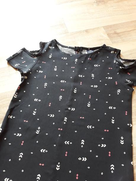 Halenka pro holčičku, 128