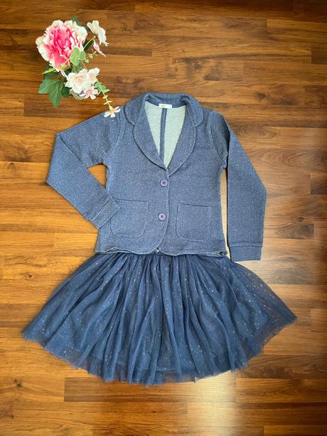 Sukně tutu a sako, 122