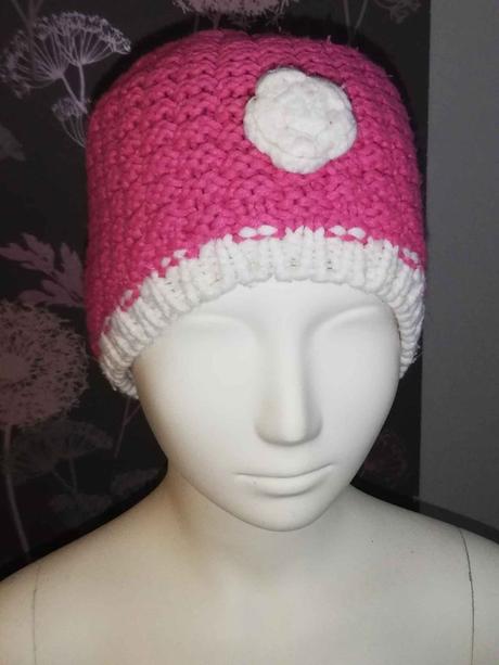 2xzimni dívčí čepice,