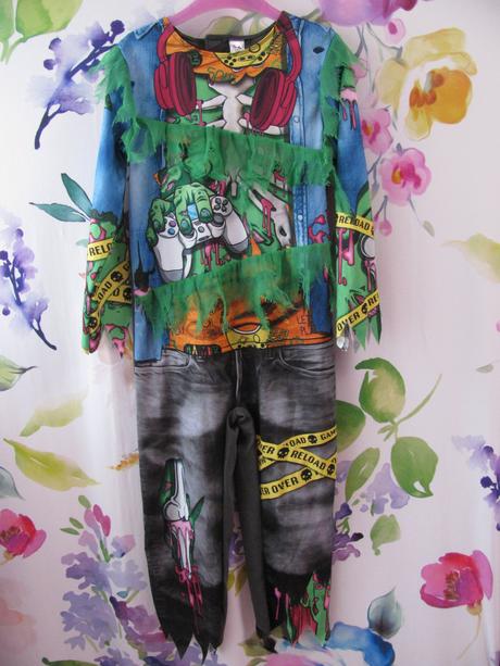 Karnevalový kostým-overal hráčské monstrum apod.,