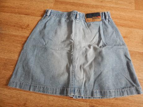 Dámská dívčí světlá sukně, 28