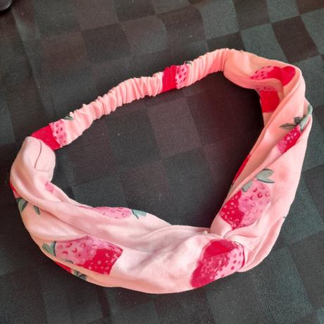 Jahodová čelenka do vlasů látková,