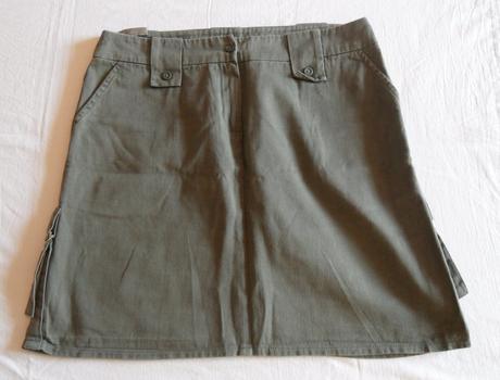 K37	dámská plátěná sukně, 38
