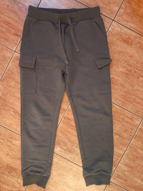 Tepláky 128/134, gate,128