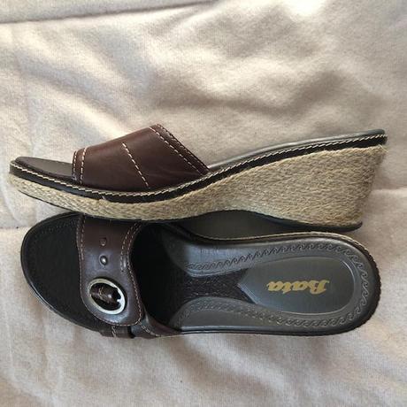 Hnede pantofle na klinu bata 37, baťa,37