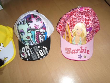 Kšiltovka 7-10l v. 54 barbie  planes monster, disney,122 / 128 / 134 / 140