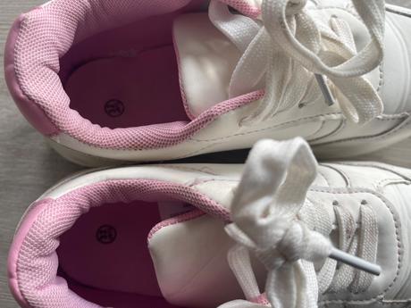 Bile tenisky vel.32, 32