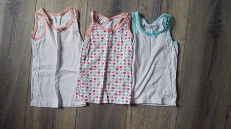 Tři spodní košilky vel.104, lupilu,104