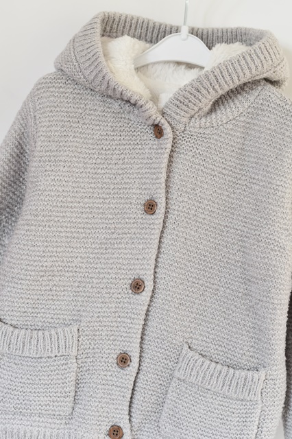 Svetr vel. 12 - 18 m, f&f,86