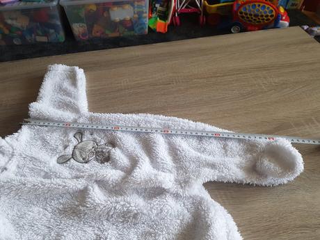 Fleesový overal značky little star, velikost 6-9 m, 68