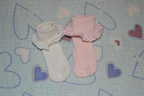 Zdravotní ponožky s vyšívaným lemem, na spinkání, 86