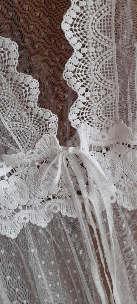 Bílý krajkový plážový přehoz / župan, l