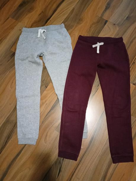 Dvoje tepláky, palomino,140