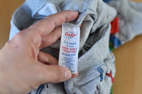 Tepláky vel. 3 - 4 roky, 104