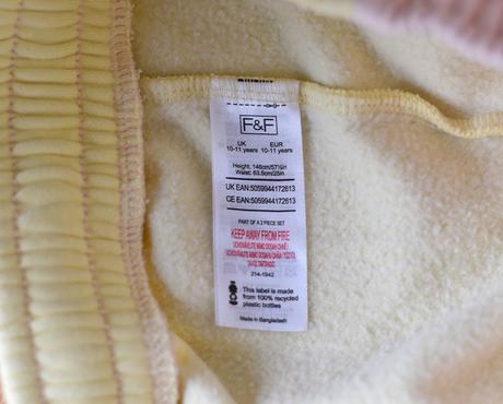 Kraťasy vel. 10 - 11 let, f&f,146