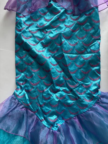 An5/ kostým mořská panna- v.7/8 let zn. disney,