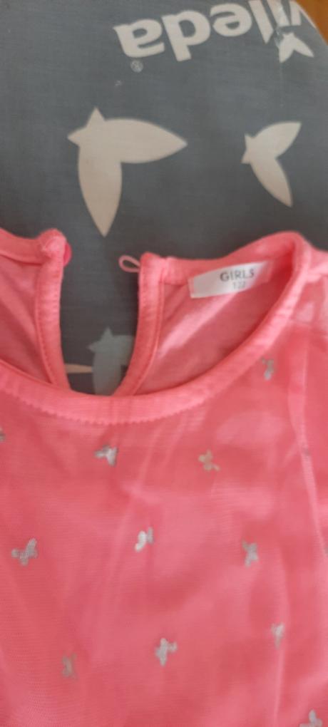 2x dívčí tričko značky girls, vel. 122., 122