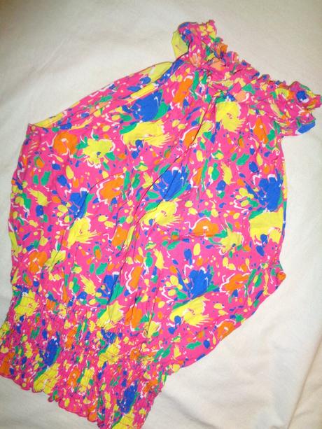 Luxusní pestrý květovaný top, river island,122
