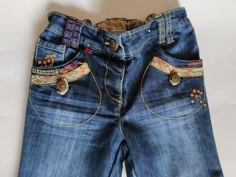 Nádherné džíny next s výšivkami, next,98