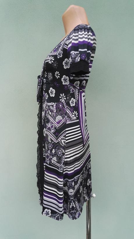 Chladivé šaty s krajkou - vel.36/38, 36