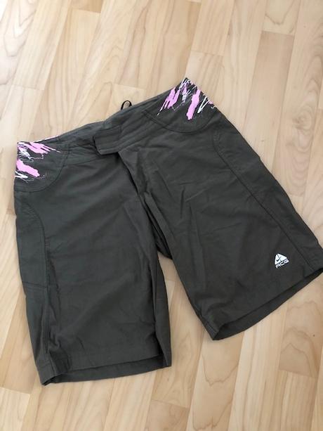 Sportovní kraťasy, nike,s