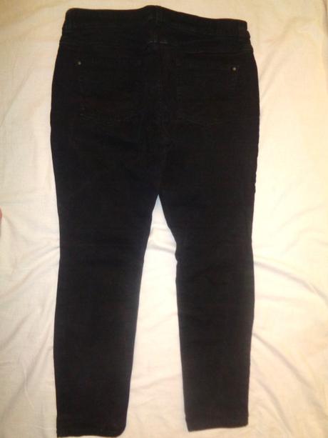 Luxusní měkoučké černé rifle, c&a,44