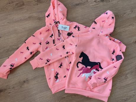 Nenošené mikiny, 152