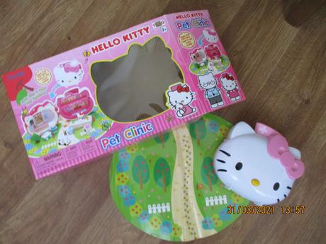 Hello kitty-pet clinic, 