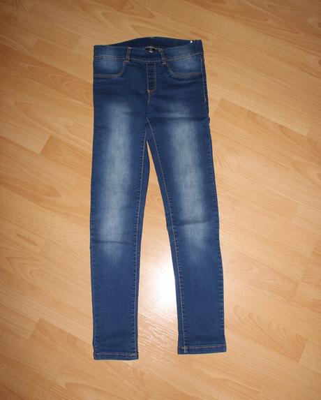 Rifle, džíny, slimky, takko,152