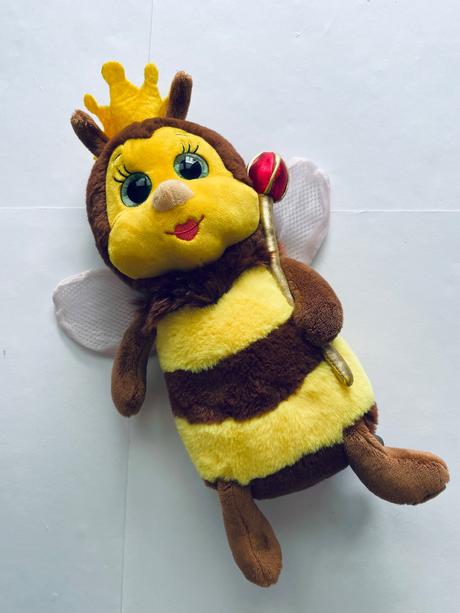 Plyšák včela, 