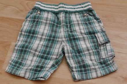 Kostkovane kratasy do gumy v pase, 62