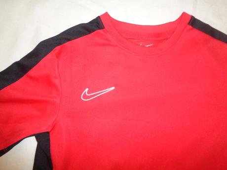Červené funkční tričko nike - dri-fit 147-158, nike,152