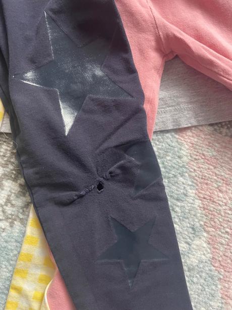 3 leginy a tricko vel.122, 122