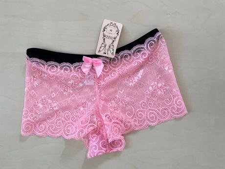 Nové krajkové kalhotky, vel m, ale jsou menší cca, xs