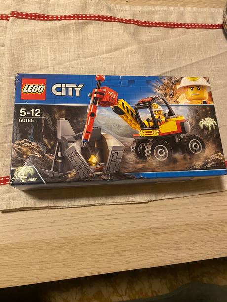 Lego city set 60185,