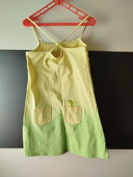 Šaty zn. disney vel.122, disney,122