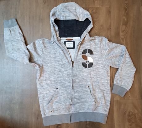 Chlapecké mikiny reserved 152,chapter young 158, reserved,152