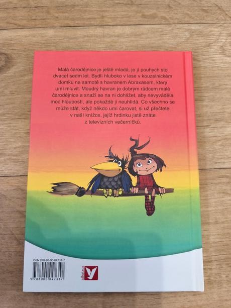Kniha malá čarodějnice,