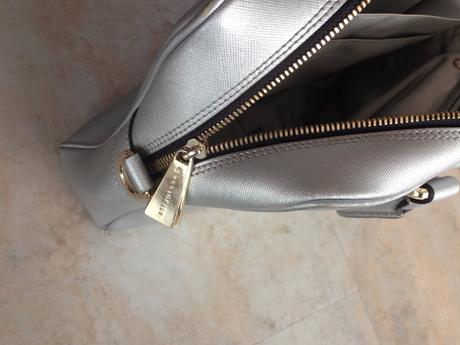 Notebook aktovka coccinelle stříbrná taška+pásek, 