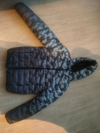 Bunda velikost s, primark,s