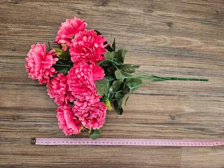 Zahrada umělá květina tmavě růžová,