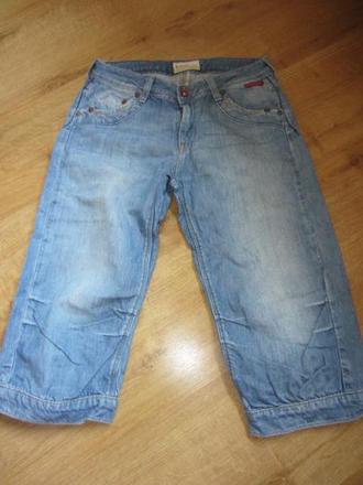 Bezva džínové, riflové kraťasy ke kolenům lee, lee,152