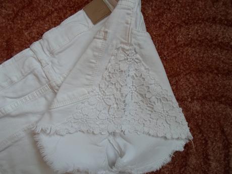 Bílé kraťasy kraťásky šortky s krajkou, zara,152
